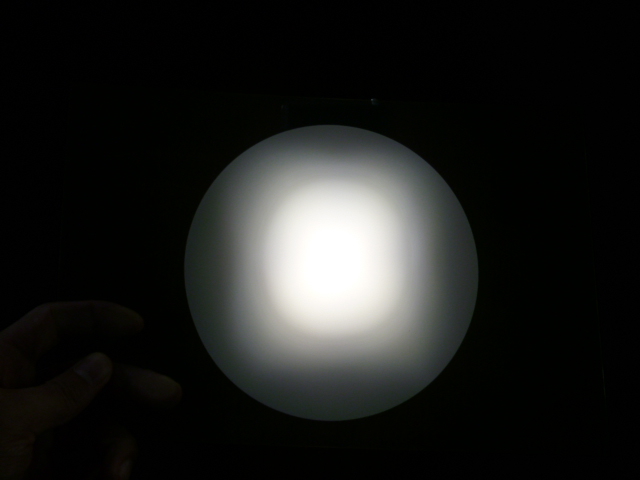 グランド照明（LED） 眩しさ対策 光拡散フィルム | 保護フィルム