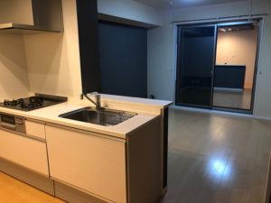 トレーニング用ダブルミラーフィルムを窓全面に貼った場合