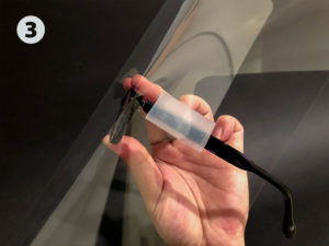 フェイスガードフィルム貼り方 ステップ3